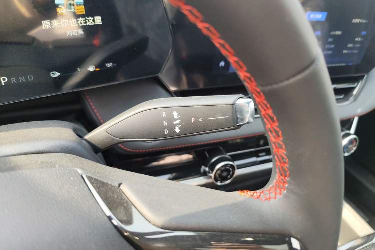 Used Chevrolet Equinox Plus 2024 102km RS Flagship Edition Gear Lever