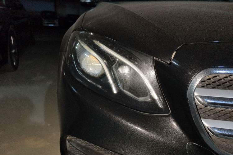 Used Mercedes-Benz E-Class 2017 E 300 L Sporty and Stylish Model