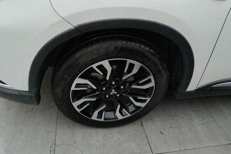 Used Mitsubishi Outlander 2020 2.0L Two-Wheel Drive Comfort Edition 5 Seats