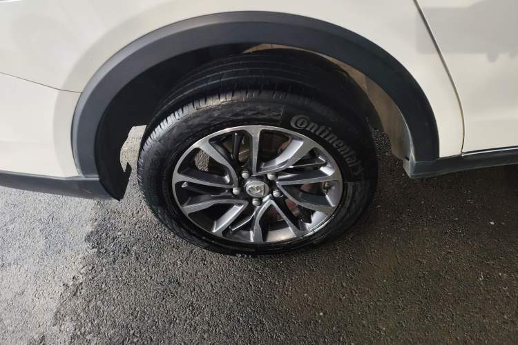 Used Baojun 730 2017 1.8L iAMT Prestige Version 7 Seats Right Rear Wheel Hub