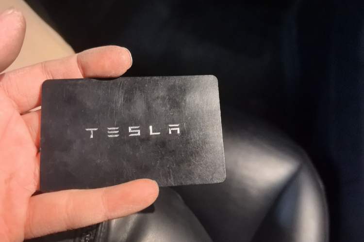 Used Tesla Model 3 2019 Long-Range Rear-Wheel-Drive Version