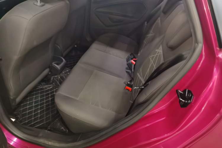 Used Ford Fiesta 2013 Sedan 1.5L Manual Fashion Edition