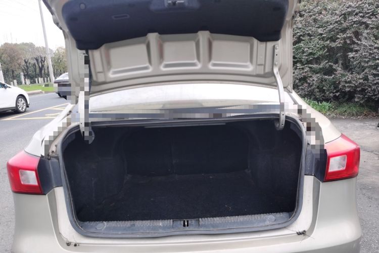 Used Roewe 360 2015 1.5L Manual Luxury Edition
