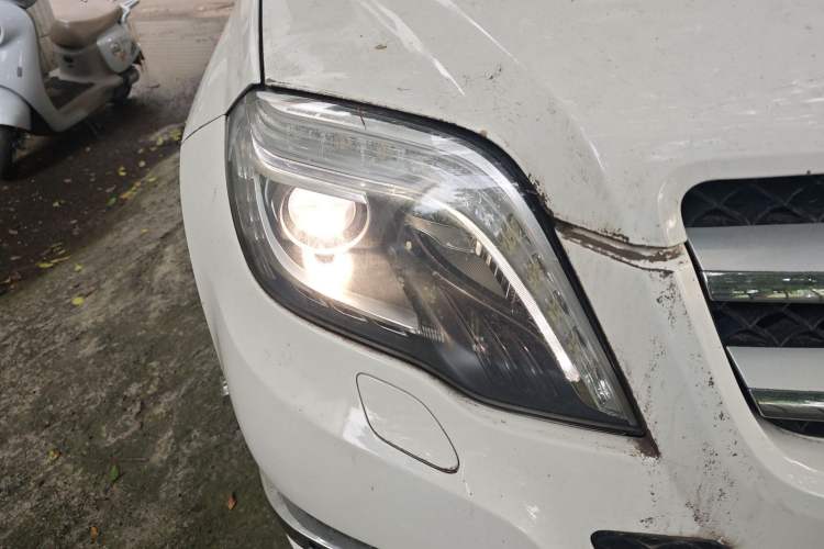 Used Mercedes-Benz GLK-Class 2013 Facelift GLK 300 4MATIC Fashion Edition Exterior 6