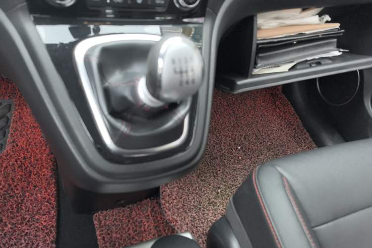 Used Haval H6 2014 Upgraded Model 1.5T Manual Two-Wheel Drive Elite Version