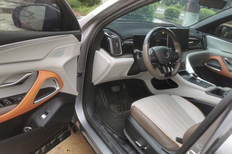 Used BYD Song Pro New Energy 2022 DM-i 110km Flagship Model Driver Seat