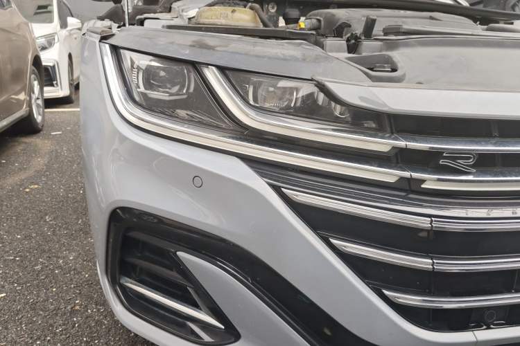 Used Volkswagen FAW-Volkswagen CC 2023 330TSI Ignite Edition Right Front Headlight