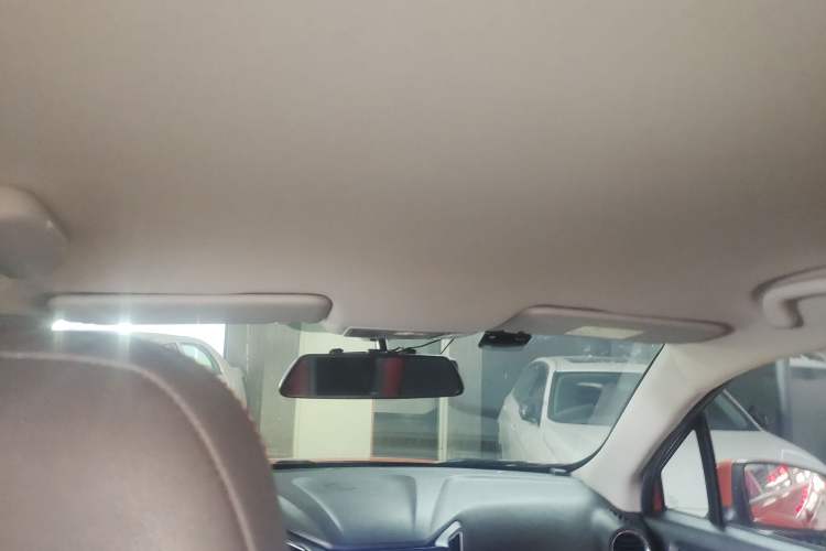 Used Changan CS15 2016 1.5L Automatic Fashion Edition
