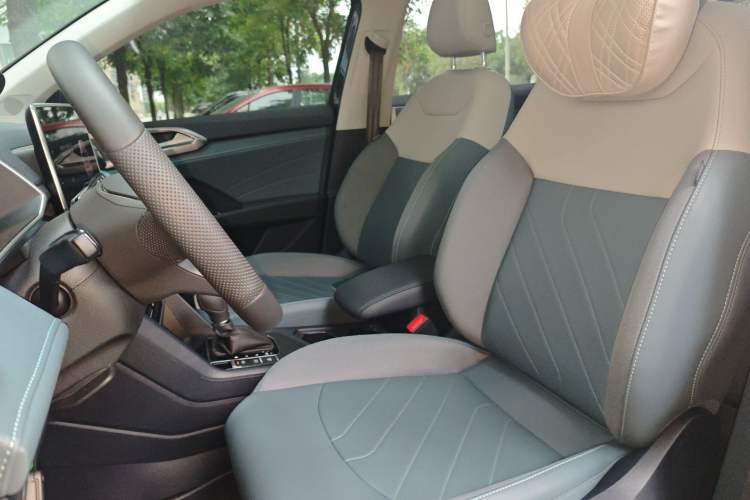 Used Volkswagen Tharu 2024 300TSI Two-Wheel-Drive Full Moon Edition