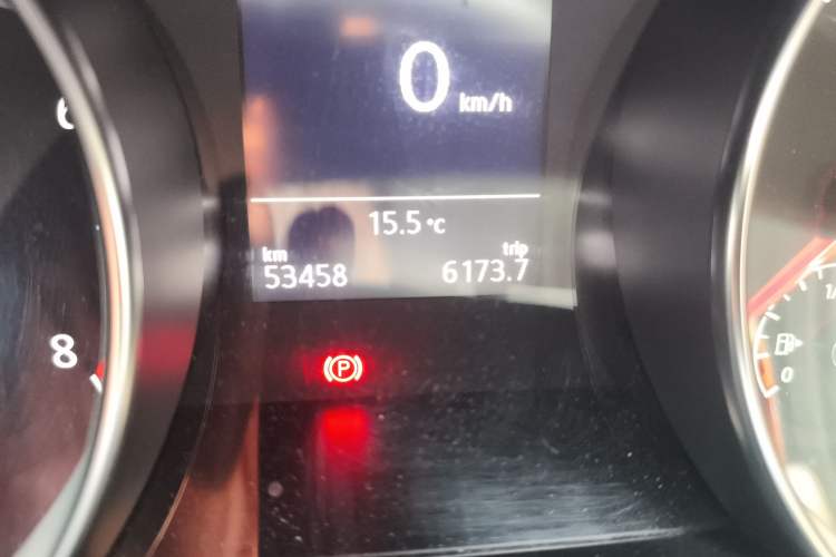 Used Volkswagen Golf Sportsvan 2019 280TSI Automatic Voyage Model China V Standard
