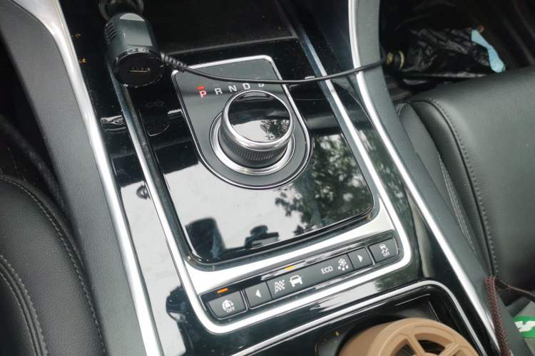 Used Jaguar XFL 2020 XFL 2.0T P200 Two-Wheel-Drive Rally Flag Edition