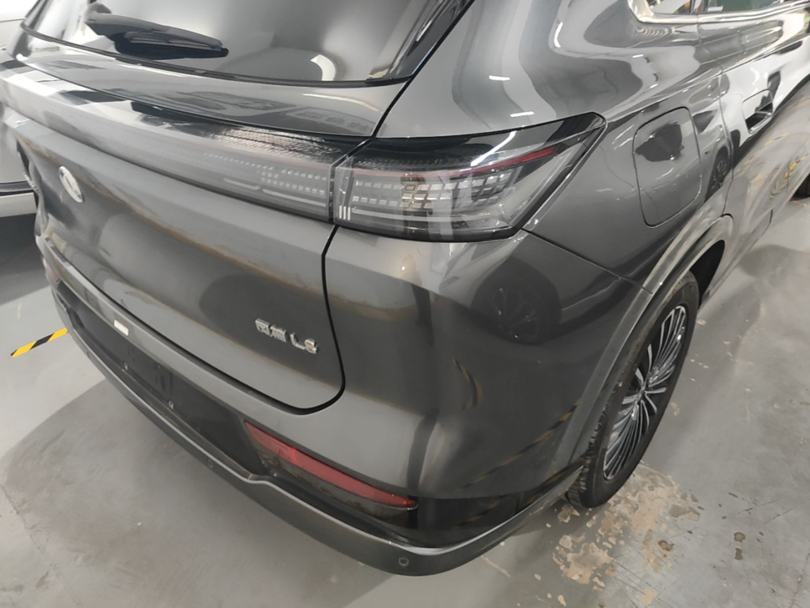 Dongfeng Aeolus L8 2025 Model 185KM Dream Edition — снимка 9