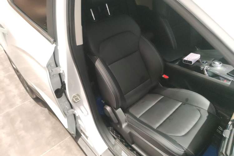 Used Geometry C 2022 Blueberry C400
