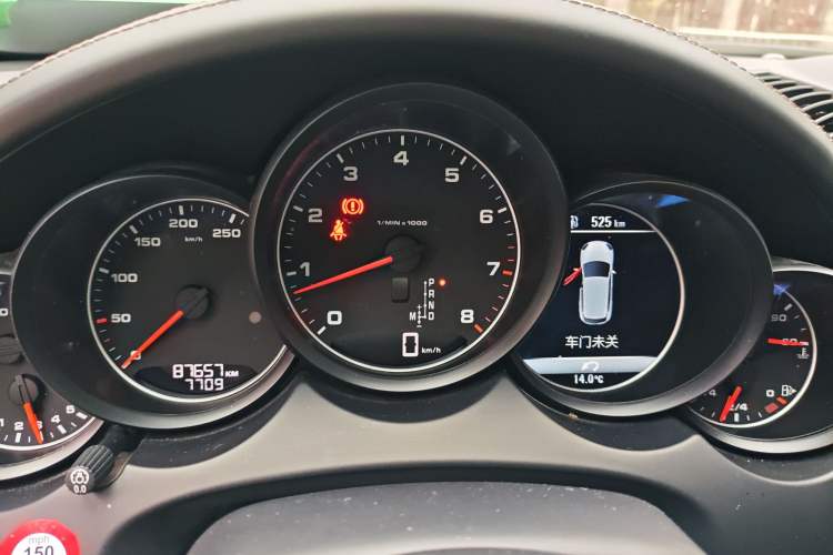 Used Porsche Cayenne 2016 Cayenne Platinum Edition 3.0T