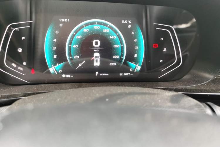 Used CHANGAN OSHAN X5 2021 1.5T DCT Prestige Edition Odometer Close Up