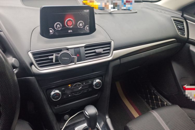 Used Mazda Mazda 3 Axela 2019 Cloud-Controlled Sedan 1.5L Automatic Luxury Model China VI Standard
