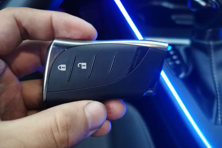 Used Lexus UX 2020 260h Explore & Adventure Edition
