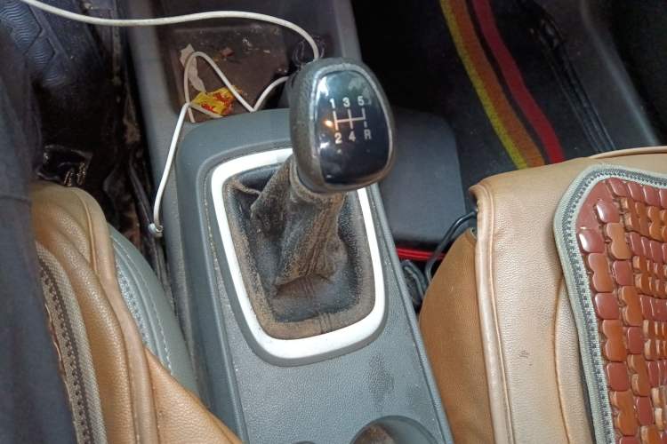 Used Chevrolet Sail 2016 Sail 3 1.3L Manual Comfort Sunroof Edition Gear Lever