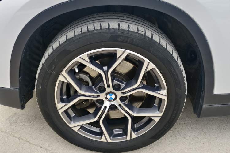 Used BMW X1 2021 Restyled sDrive25Li Leading Edition
