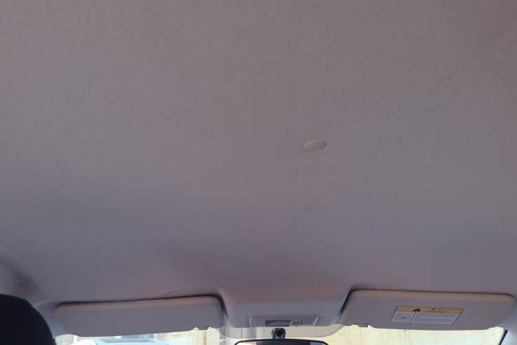 Used CHANGAN Benni E-Star 2022 Charming Edition Colorful Model Lithium Iron Phosphate Headliner