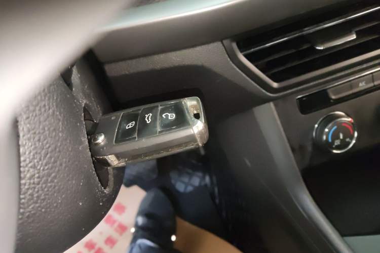 Used Volkswagen Lavida 2019 1.5L Automatic Fashion Edition China VI Interior 1