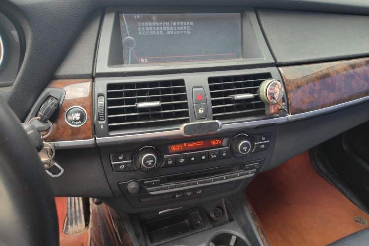 Used BMW X5 2011 xDrive35i Leading Model
