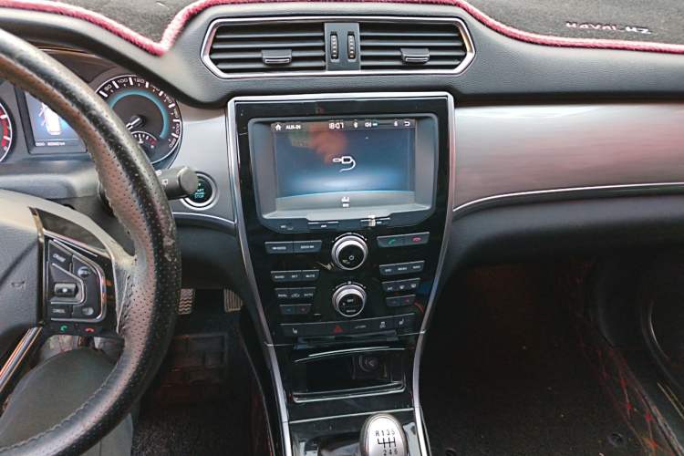 Used Haval H2 2016 Red-Label 1.5T Manual Two-Wheel Drive Luxury Model