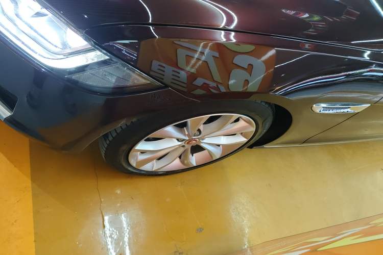 Used Jaguar XFL 2019 XFL 2.0T 250 PS Two-Wheel-Drive Luxury Edition