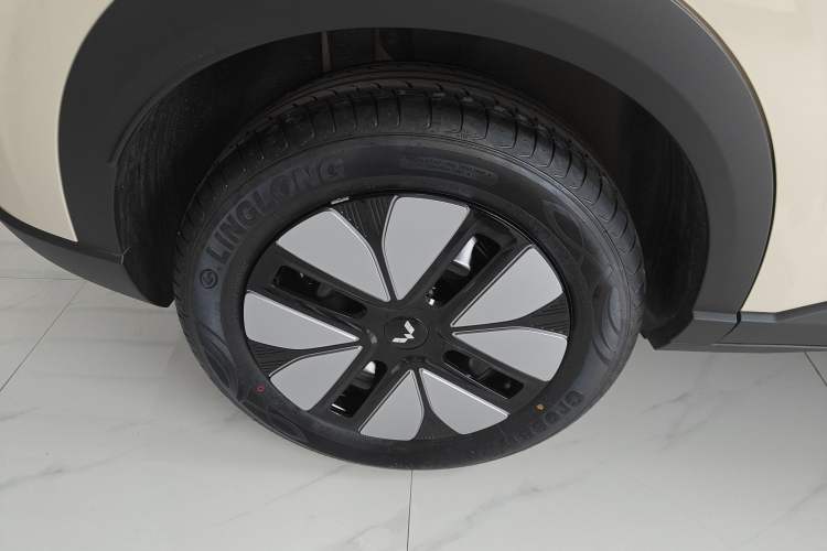 Used Wuling Bingo S 2025 Model 325km Deluxe Edition