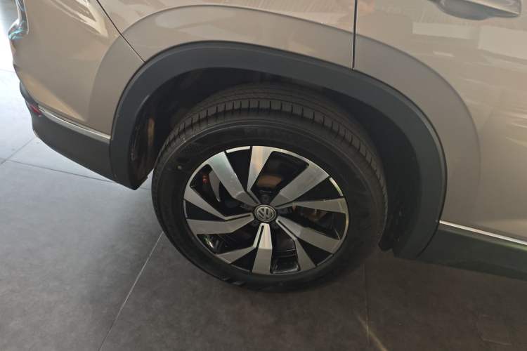 Used Volkswagen Tayron 2020 280TSI Two-Wheel Drive Luxury Connect Edition