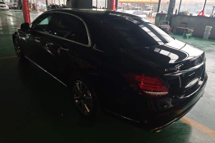 Used Mercedes-Benz E-Class 2019 Facelifted E 300 L Stylish Version
