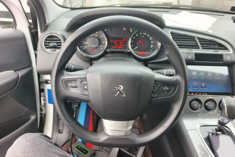 Used Peugeot 3008 2018 2.0L Automatic Classic Edition Steering Wheel