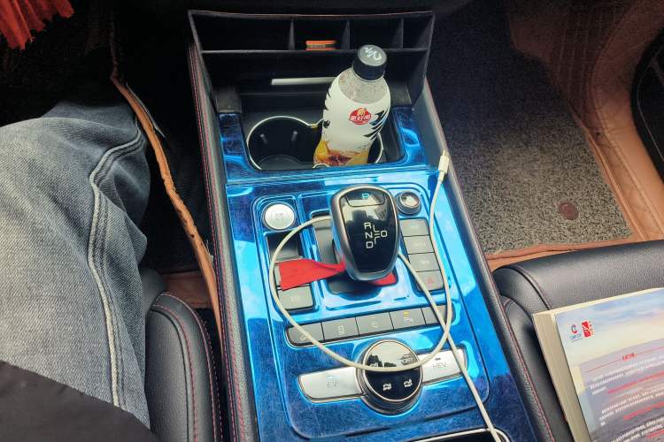 Used BYD Tang New Energy 2018 DM 2.0T All-Wheel Drive Smart Connectivity Luxury Model 7 Seats China V Emission Standard