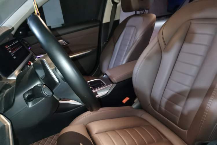 Used BMW 3 Series 2020 325i M Sport Night Edition package Left Front Seat