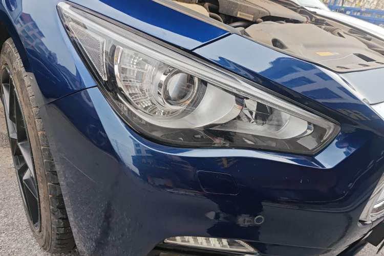 Used Infiniti Q50L 2018 2.0T Enjoyment Version China VI Standard
