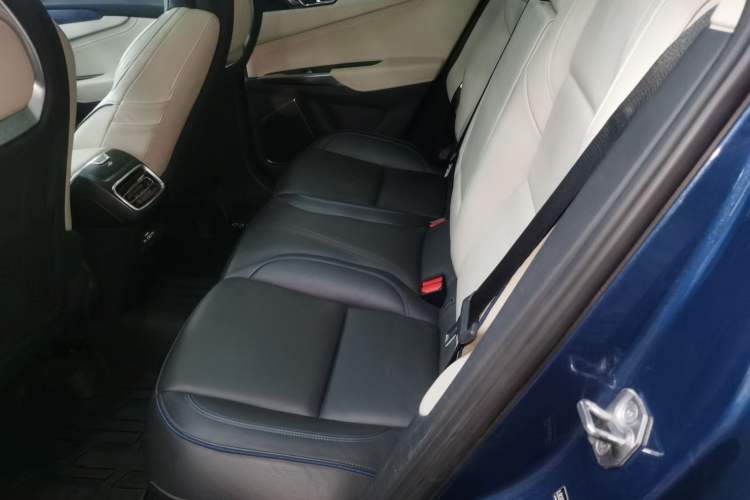 Used Lynk & Co 01 2017 2.0T Two-Wheel Drive Zhaopu Version Left Rear Seat