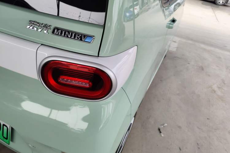 Used Wuling Hongguang MINIEV 2024 3rd Generation 215km Youth Edition