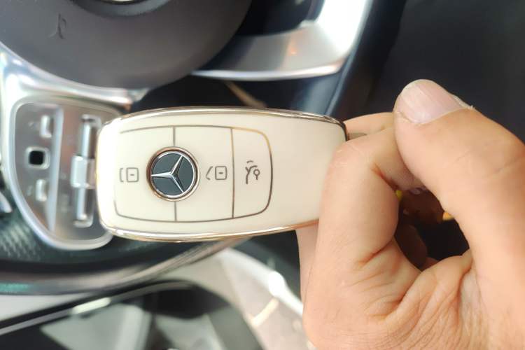 Used Mercedes-Benz C-Class 2021 C 260 L Sport Edition Vehicle Key