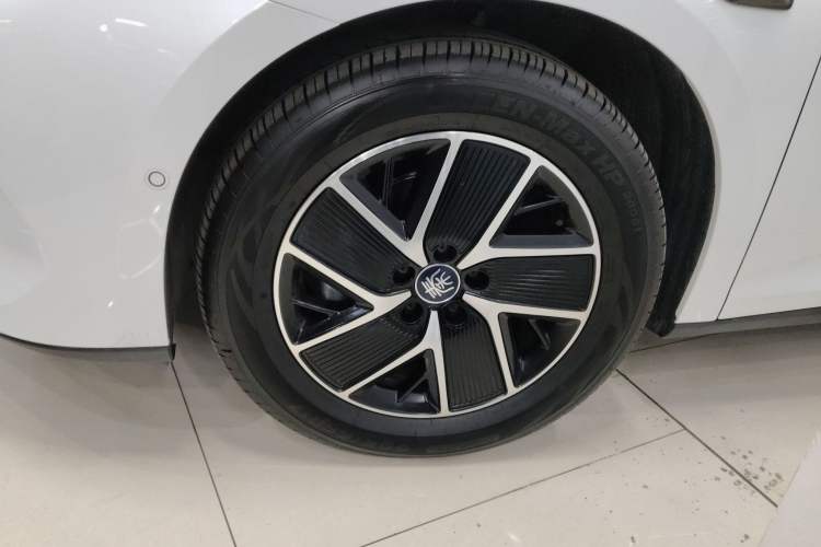 Used BYD Qin L 2025 DM-i Smart Drive 120KM Superior Model