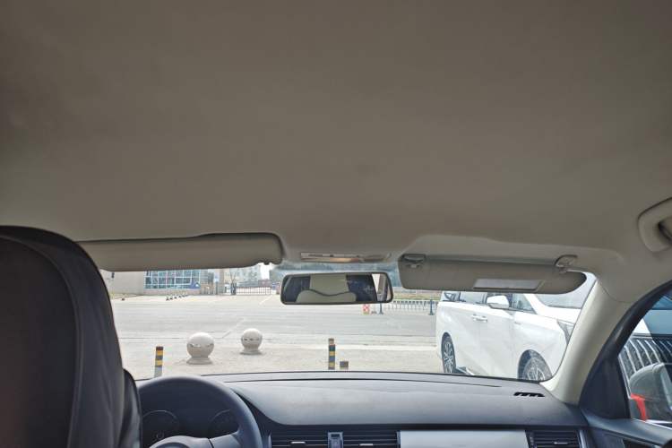 Used Volkswagen Bora 2013 1.6L Automatic Fashion Model