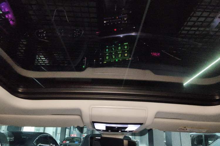 Used Volkswagen Passat 2024 380TSI Luxury Edition Headliner