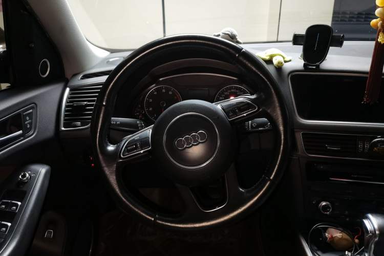 Used Audi Q5 2016 40 TFSI Comfort Model