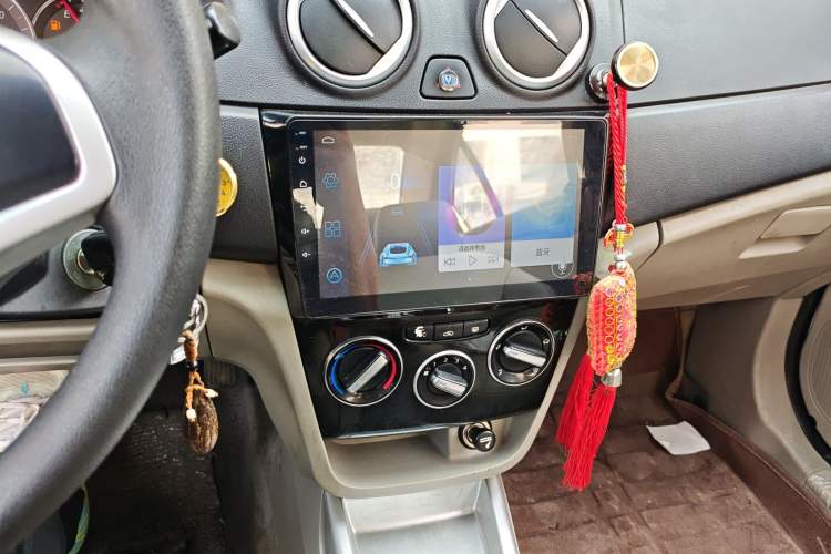 Used CHANGAN Alsvin V3 2015 1.4L Manual Warm-Hearted Model China V Standard
