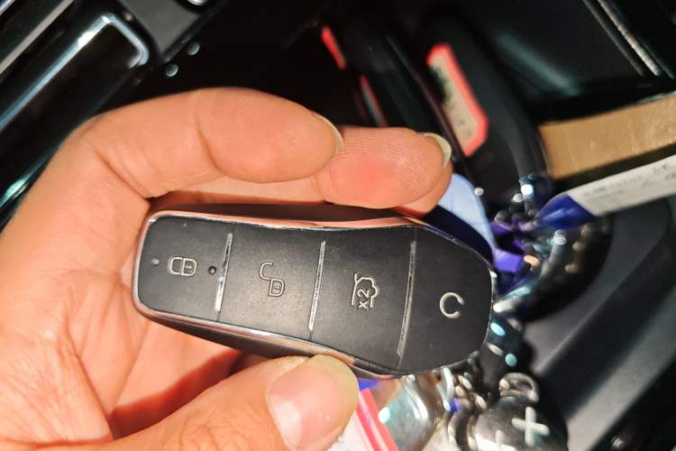 Used BYD Qin PLUS 2024 HONOR Edition DM-i 55KM Leading Model Interior 1