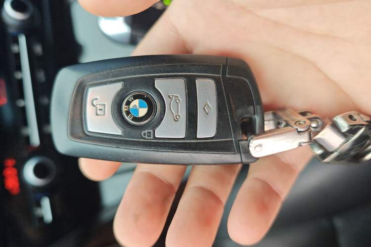 Used BMW 5 Series 2014 525Li Leading Model