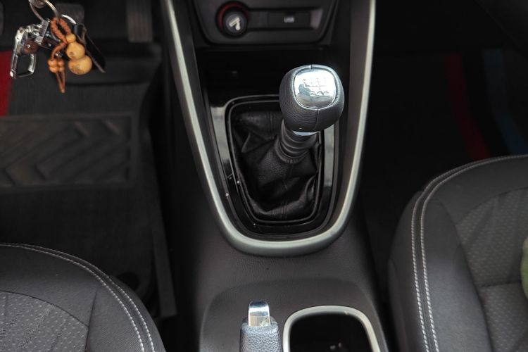 Used Baojun 510 2017 1.5L manual Comfort trim
