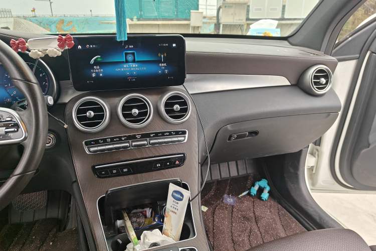 Used Mercedes-Benz GLC 2020 Facelift GLC 300 L 4MATIC Dynamic Edition