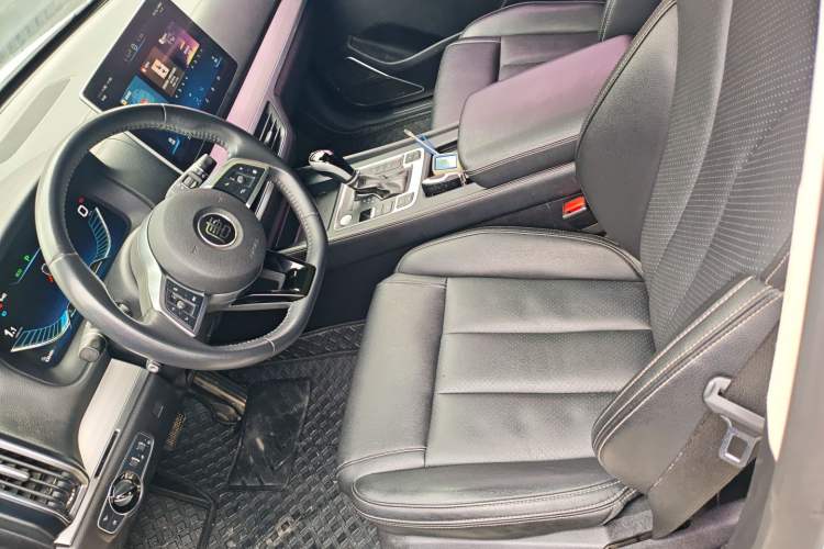 Used BYD Tang 2018 2.0T Automatic SmartConnect Prestige 7-Seater China V Standard Driver Seat