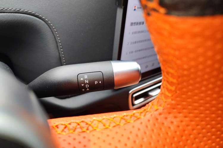 Used Li Auto L8 2023 Pro Model
