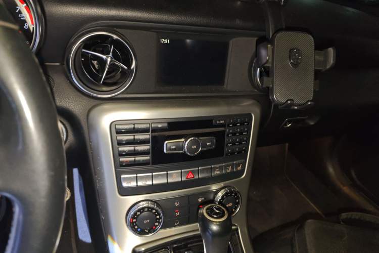 Used Mercedes-Benz SLK-Class 2011 SLK 200 Fashion Model